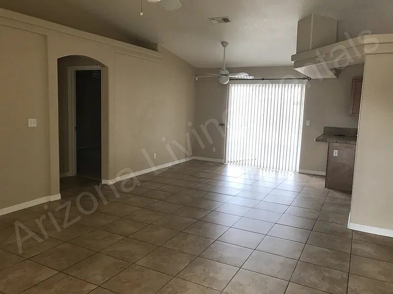1710 Avalon Ave — Photo 3
