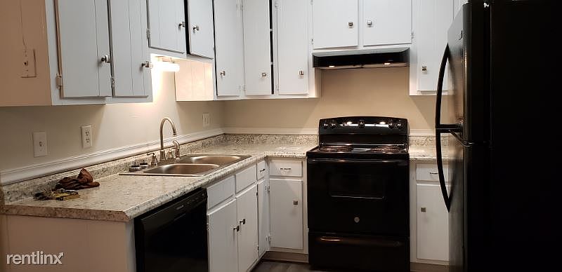1st image of 418 Dogwood Ln #A
