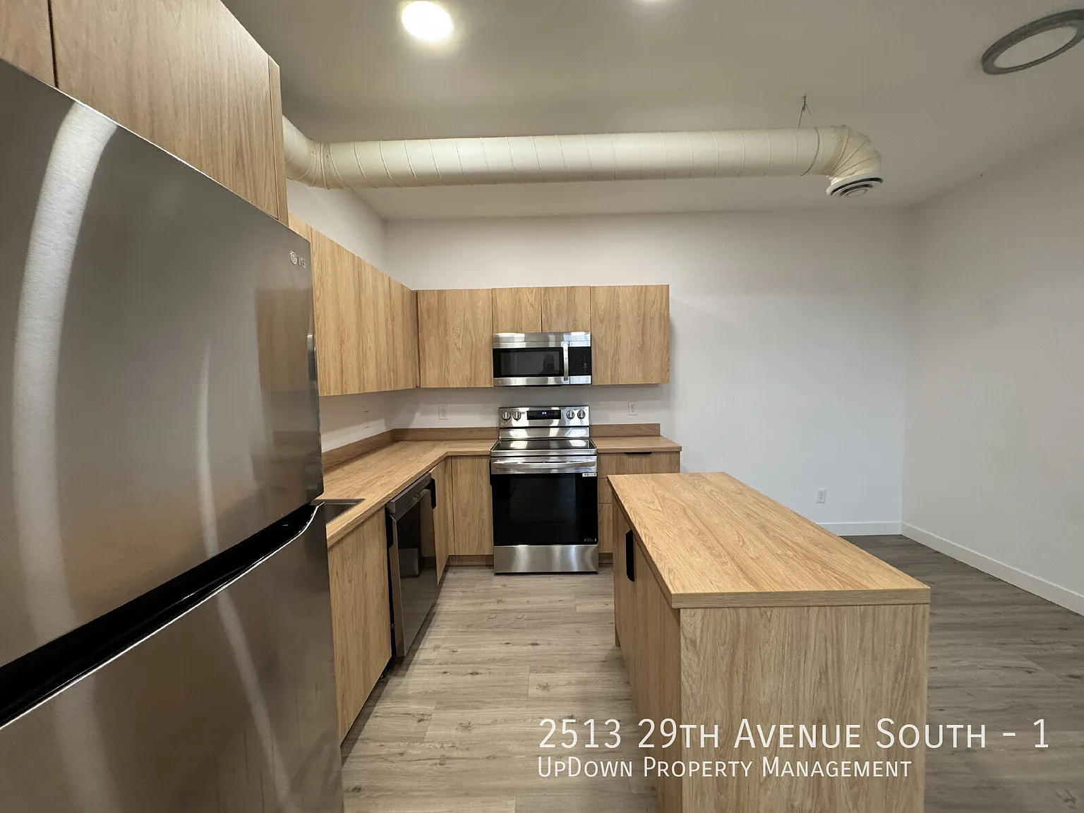 2513 29th Ave S — Photo 4