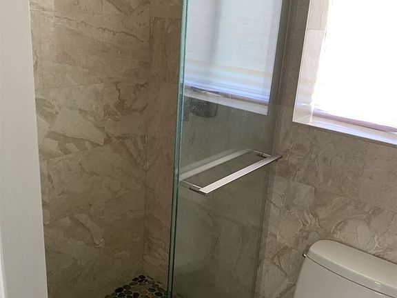 9E9815C4-DADA-4C8B-AB0C-D3C88BBC2185