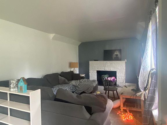 4th image of 2031 Wyoming Ave SW