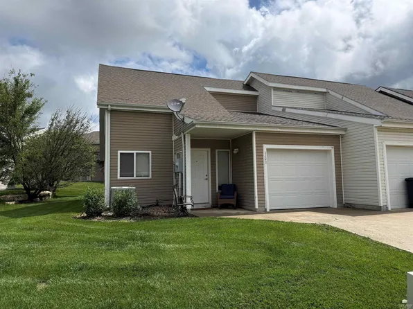1120 Newfoundland Dr, Manhattan, KS 66503