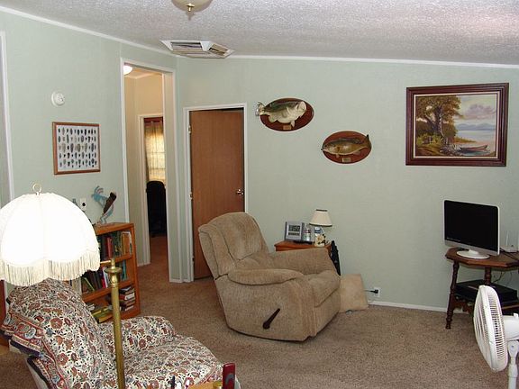 2nd image of 553 W Kanab Creek Dr