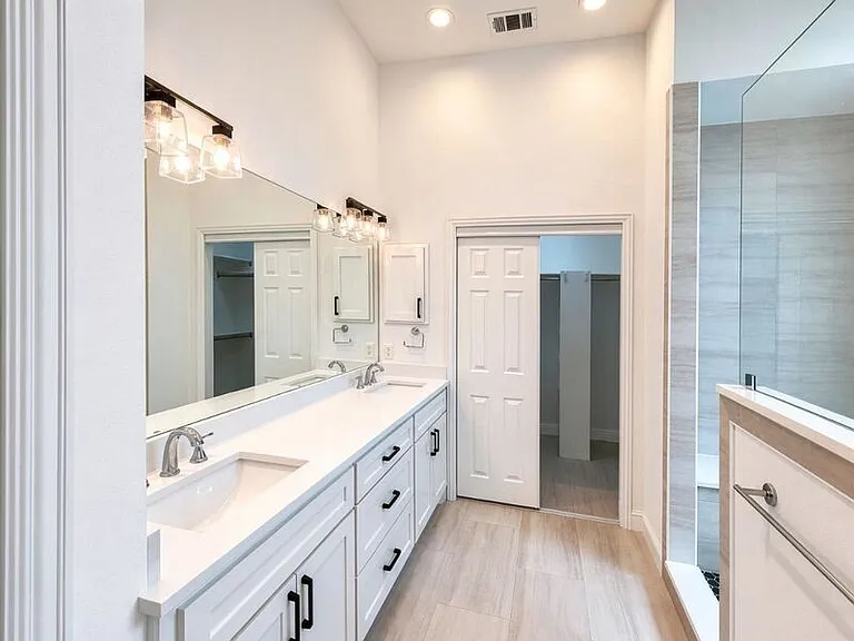 3867 Ridgelake Ct — Photo 11