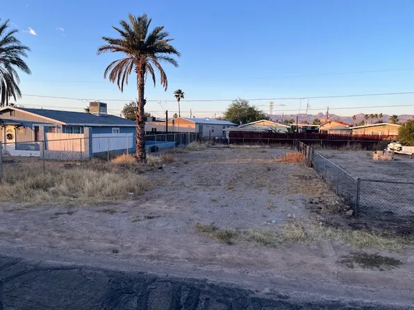713 River Gardens Dr, Bullhead City, AZ 86442