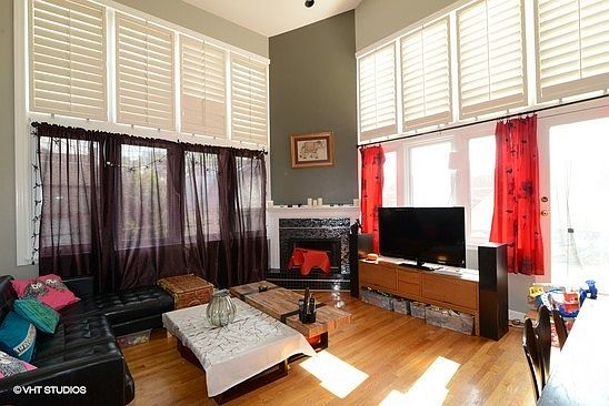 2nd image of 2215 N Wayne Ave #B