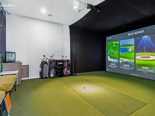 45-30 Pearson Street image 14 of 19