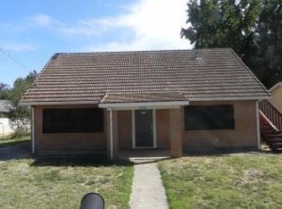 2735 Russell St, Redding, CA 96001