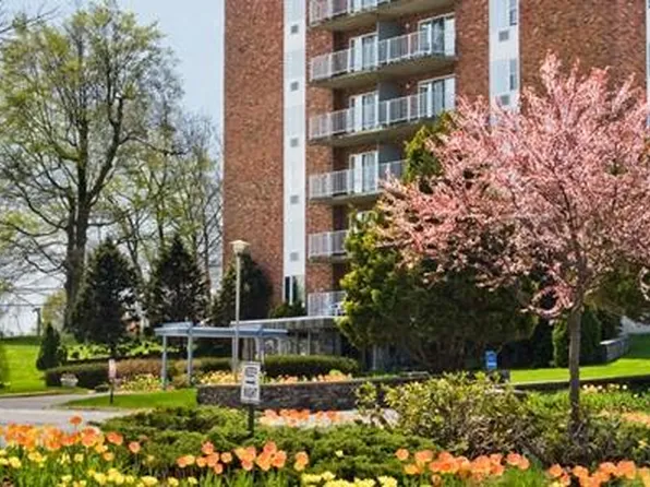 Bay View Estates, 2121 W Main Rd #T-02, Portsmouth, RI 02871