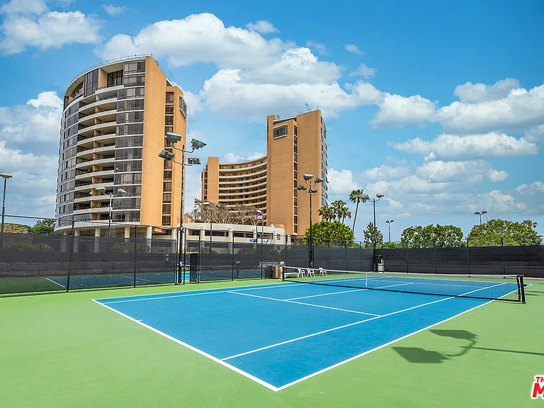 4265 Marina City Dr #415 — Photo 44