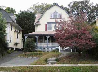160 Valley Rd, Montclair, NJ 07042