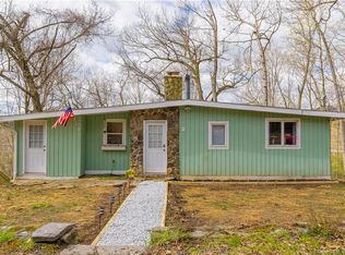 70 Fairfield Dr, Southbury, CT 06488