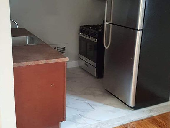 3rd image of 490 New York Ave APT 5B