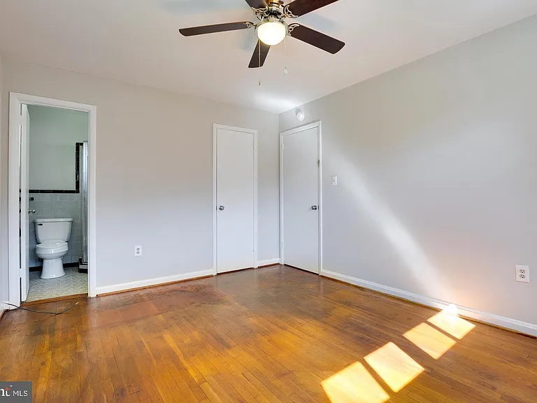 502 N Mansfield St — Photo 23