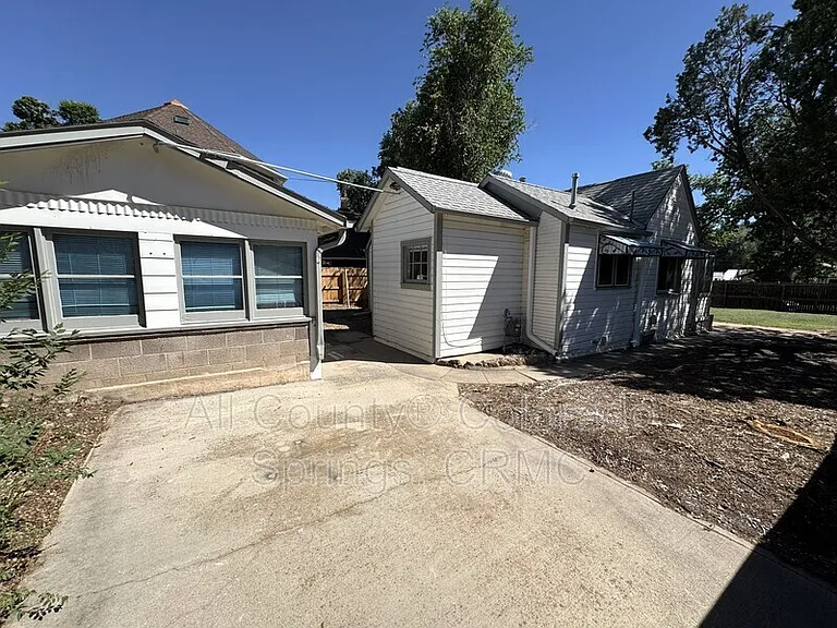 2430 W Vermijo Ave — Photo 25