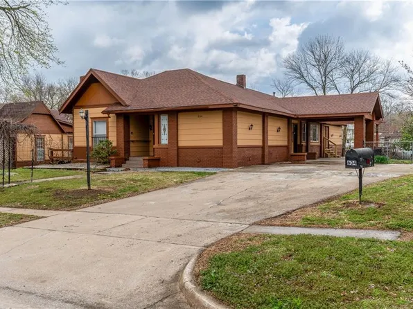 604 N Main St, Nevada, MO 64772