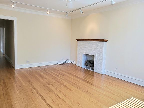 Living room 19x13