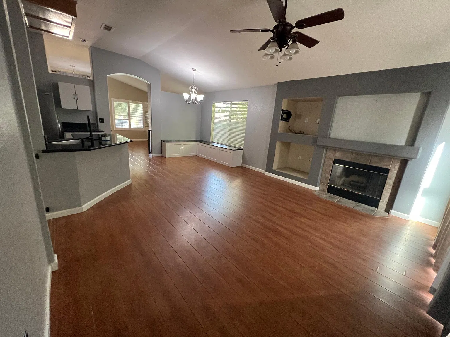 4 bed, 1477 sqft, $2,600 — Photo 3