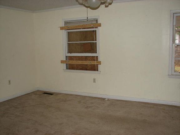 3rd image of 1232 Weeping Willow Dr