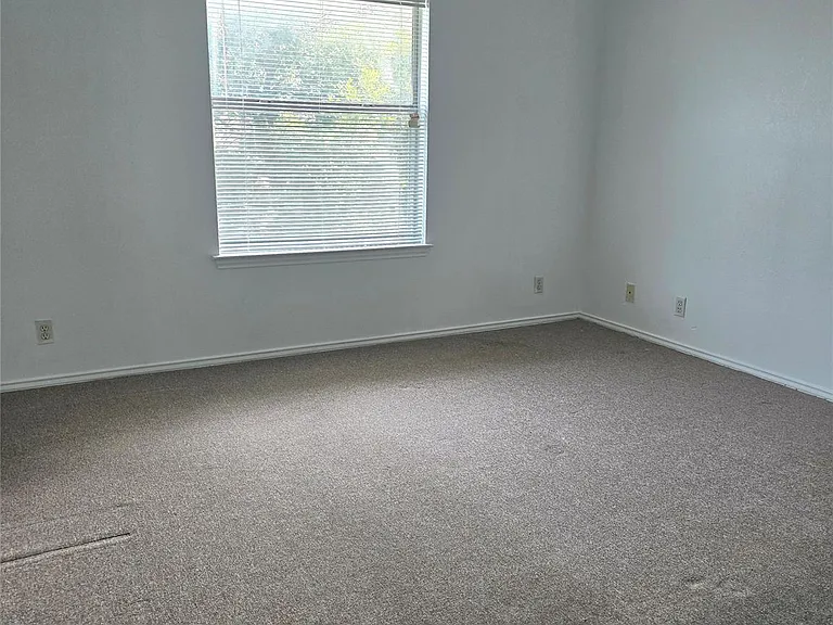 2837 Southampton Way #A — Photo 9