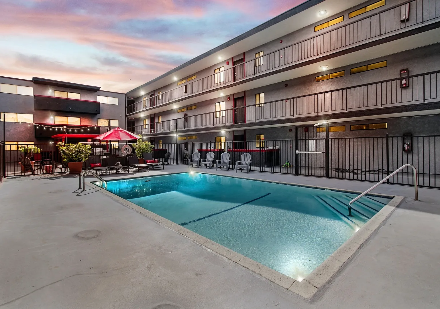 Valleywood Apartments — Photo 2