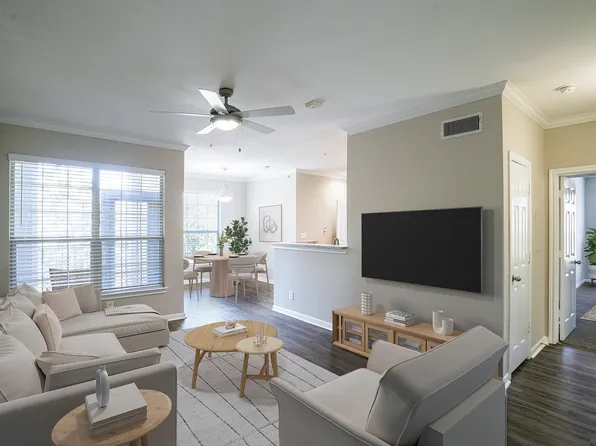 Oxmoor Apartments