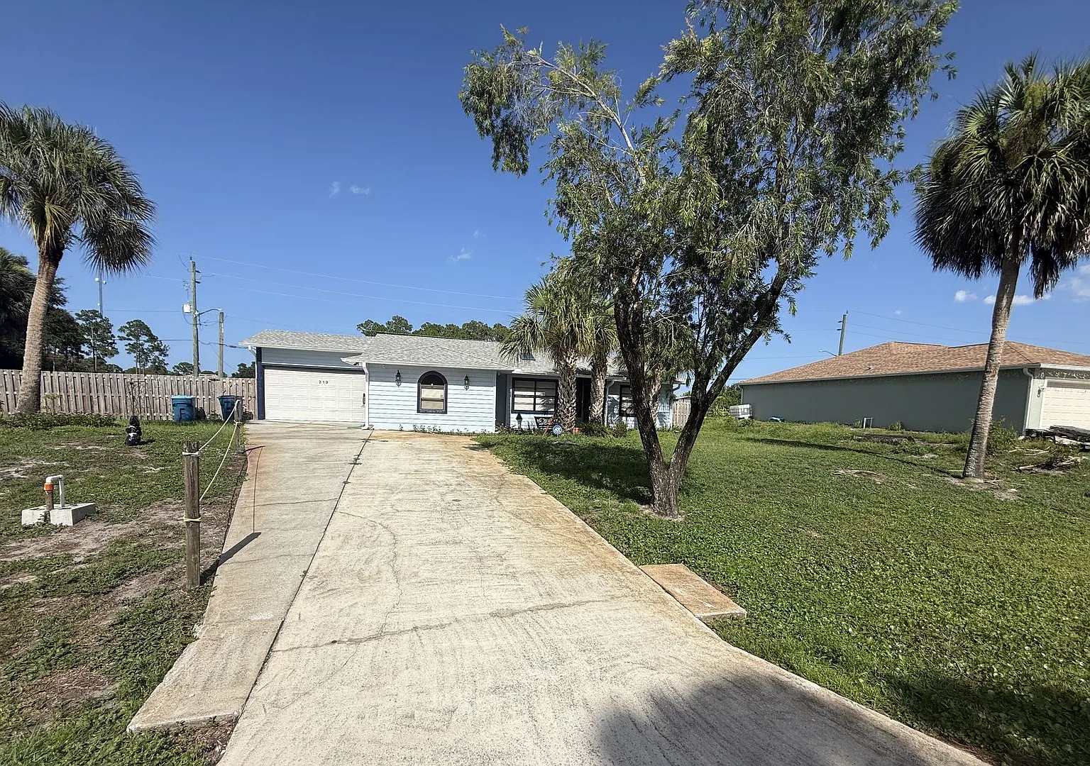 For Rent: Spacious 3BR/2BA Single-Family Home in SW Palm Bay on 0.67 Acre Lot — Photo 1