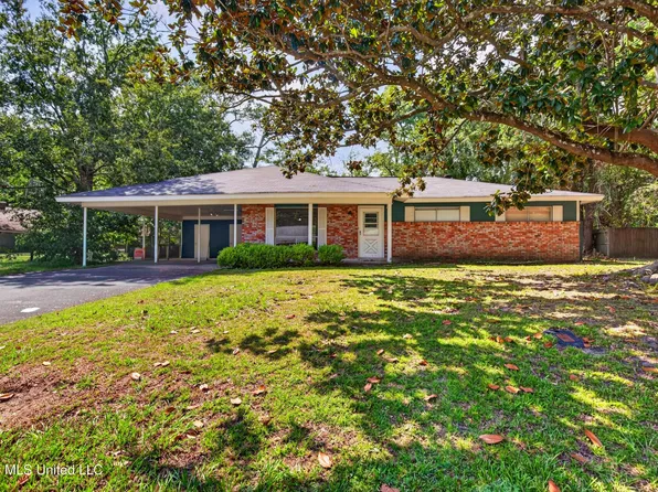 219 Buena Vista Dr, Long Beach, MS 39560