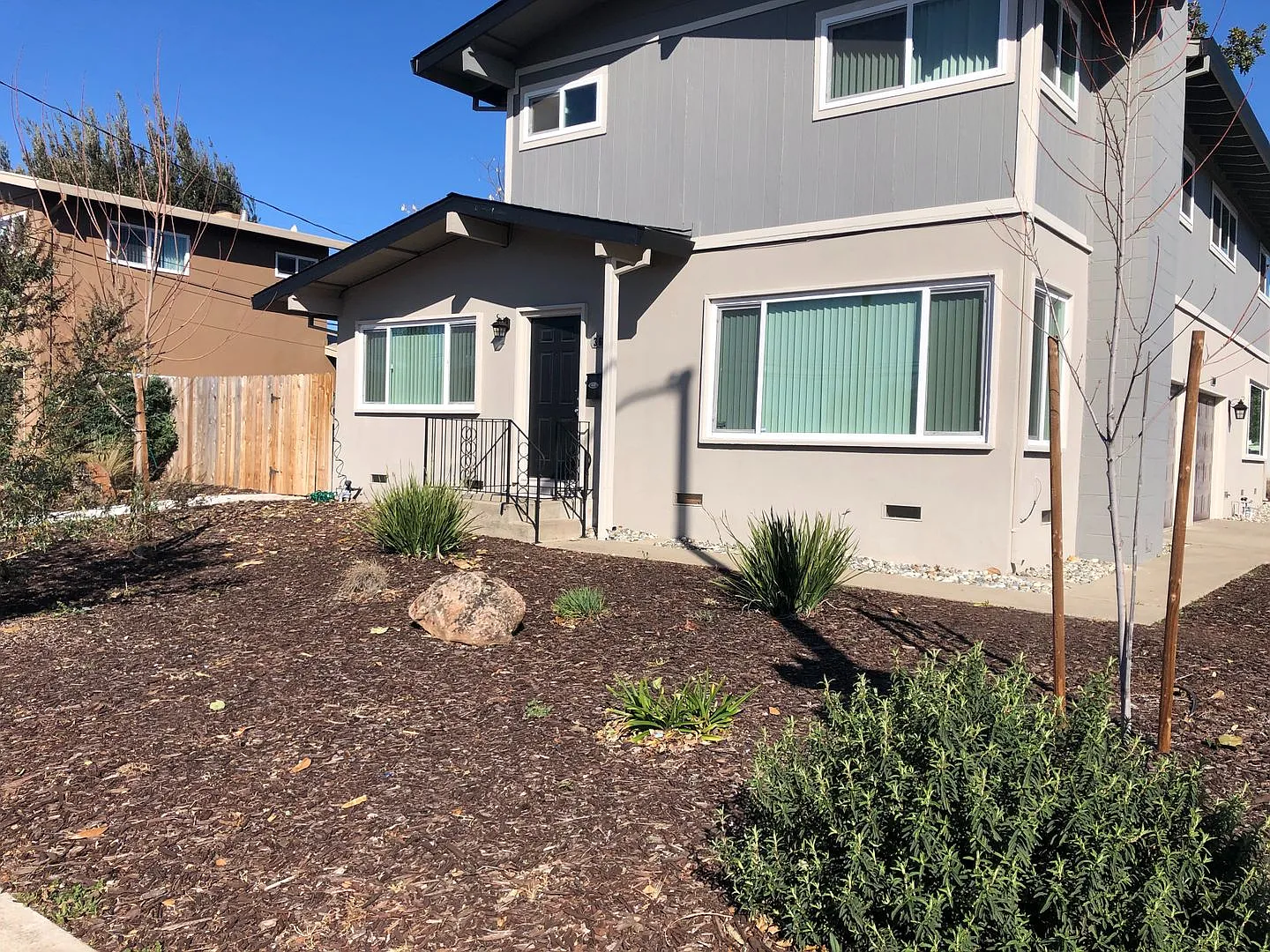 Updated Duplex In Sacramento!! — Photo 1