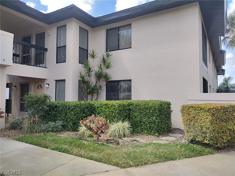 1069 Villa Dr #B103 — Photo 4