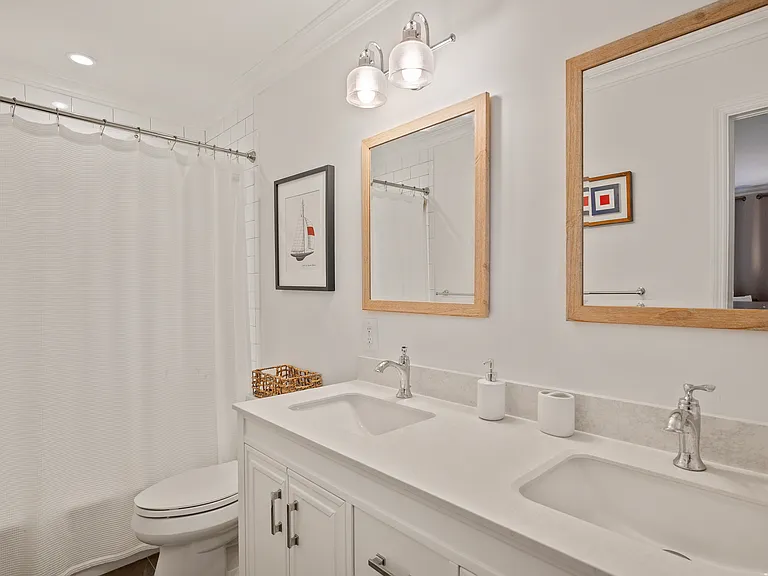 1043 Fort Sumter Dr — Photo 17