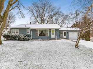 2815 Rownd St, Cedar Falls, IA 50613