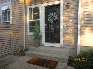 724 Bridgeside Dr, Sacramento, CA