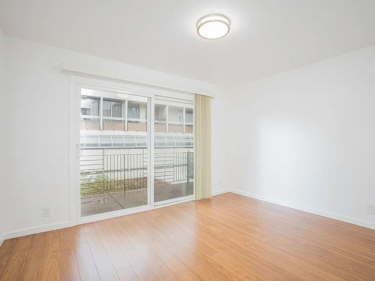 Montecito Ave 137 — Photo 8