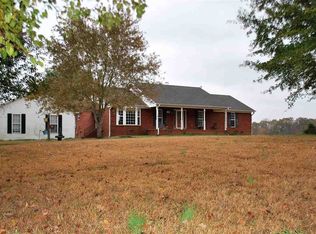 840 Smith Rd, Luray, TN 38352