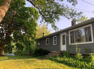 S22W25431 Harris Highland Dr, Waukesha, WI 53188