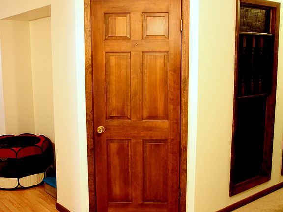 4th image of 6330 Walker Ave