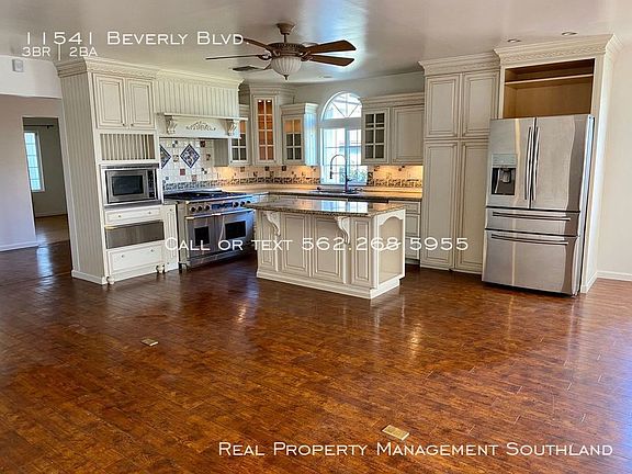 3rd image of 11541 Beverly Blvd