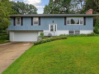 2101 Manor Dr, Burnsville, MN, 55337