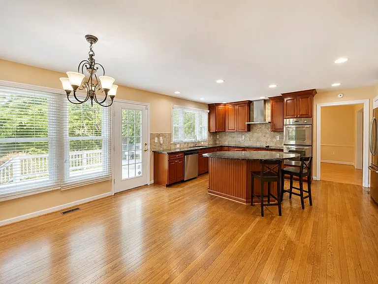 12003 Arista Manor Way — Photo 2