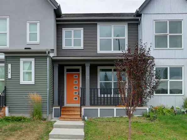72 W Carringvue Way NW, Calgary, AB T3P 1K7