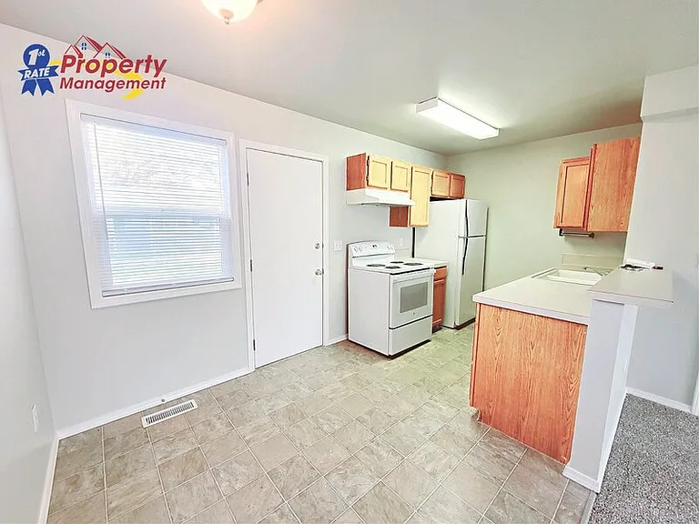 2062 N Gladewater Ave — Photo 7