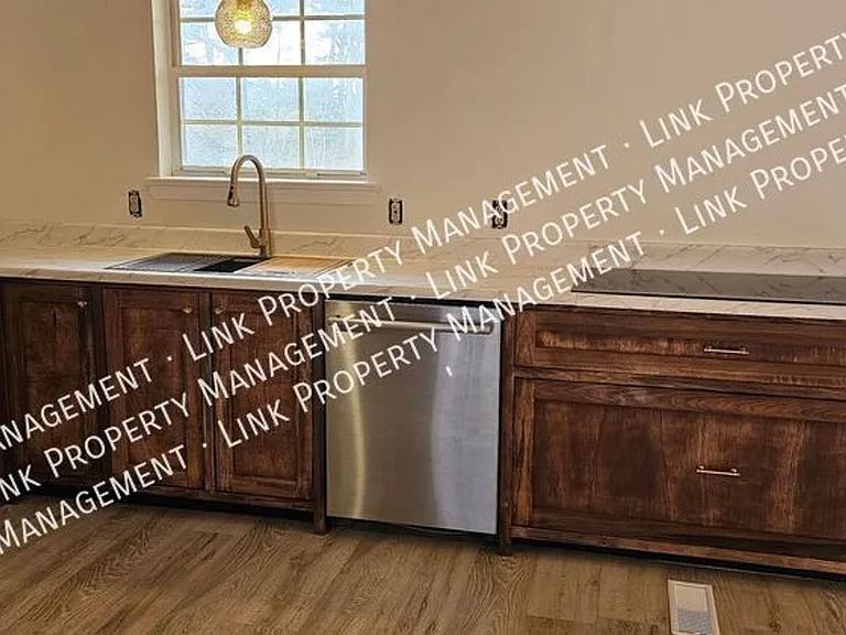 9328 Berkshire Cir — Photo 47