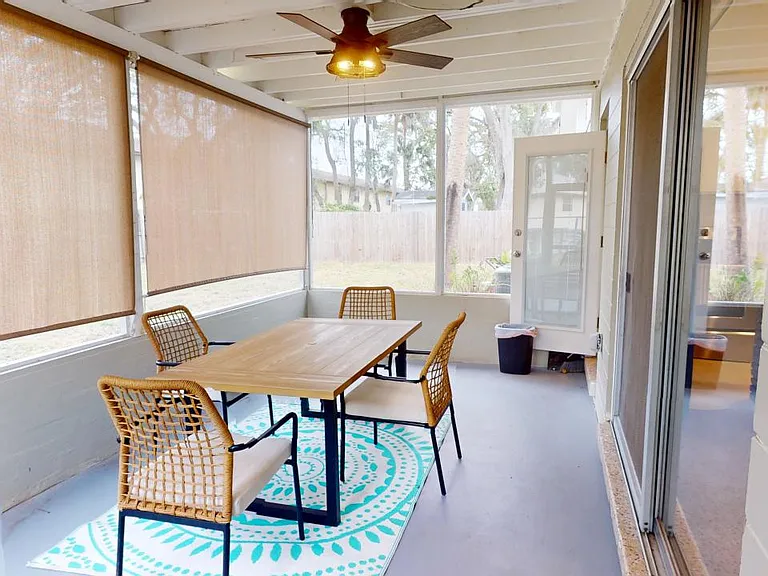 328 Slayton Ave — Photo 30