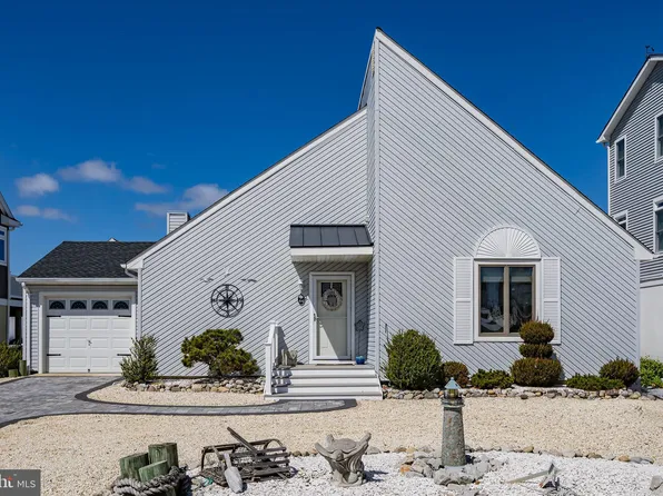 44 Henry Dr, Manahawkin, NJ 08050