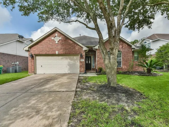 15611 Meadow Palm Dr, Cypress, TX 77433