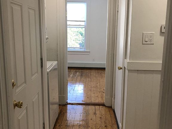 3rd image of 55 Portsmouth St #2