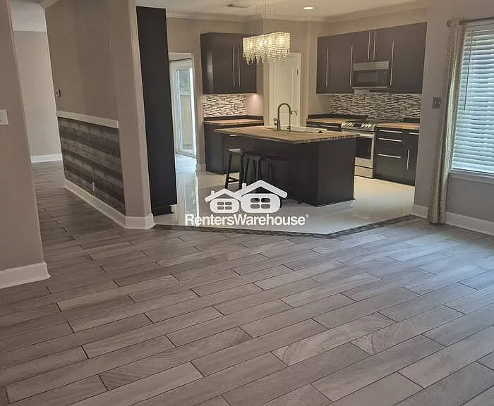 9323 Bowen Dr — Photo 6