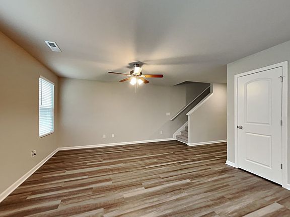 4th image of 2504 Cranberry Way
