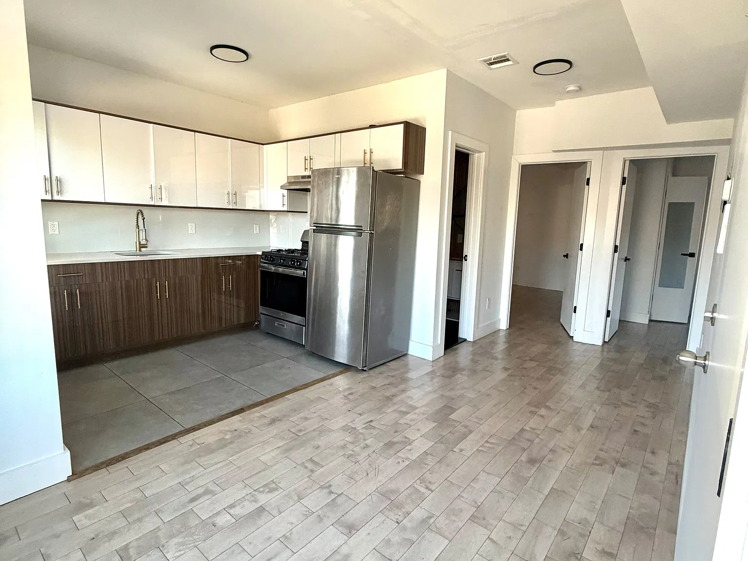 40 Johnston Ave — Photo 3